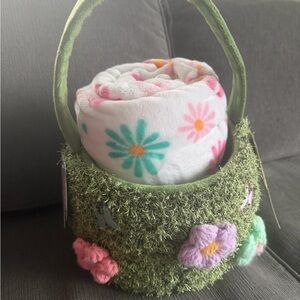 Martha Stewart Kids Floral Blanket with Green Basket